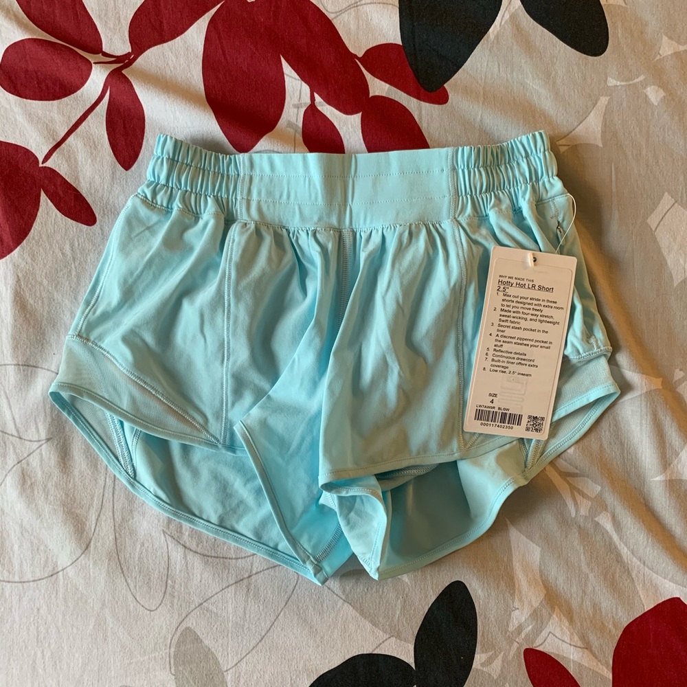 NWT Blue Lulu Hotty Hot Shorts